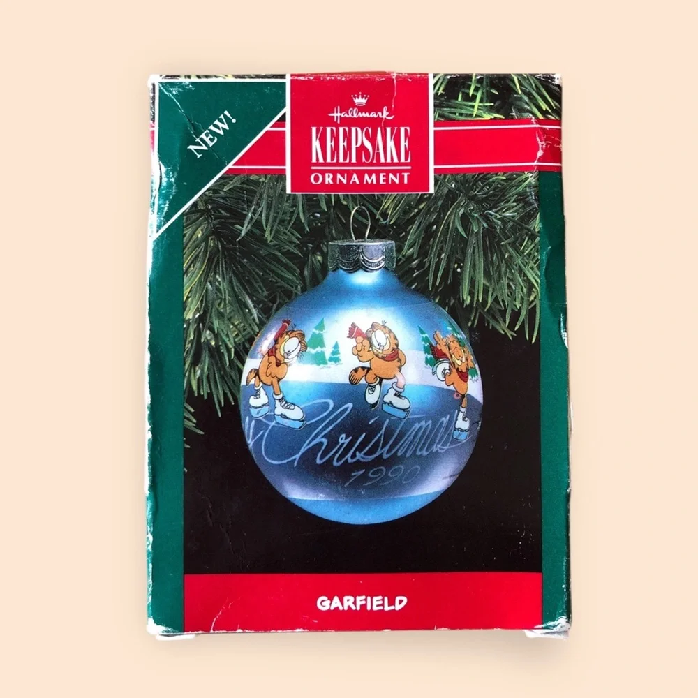 Hallmark Keepsake Vintage 1990 Garfield Christmas Ornament Glass Ball NEW in Box
